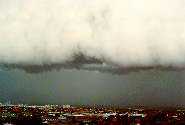 shelfcloud shelf_cloud : Coogee, NSW   11 December 1989
