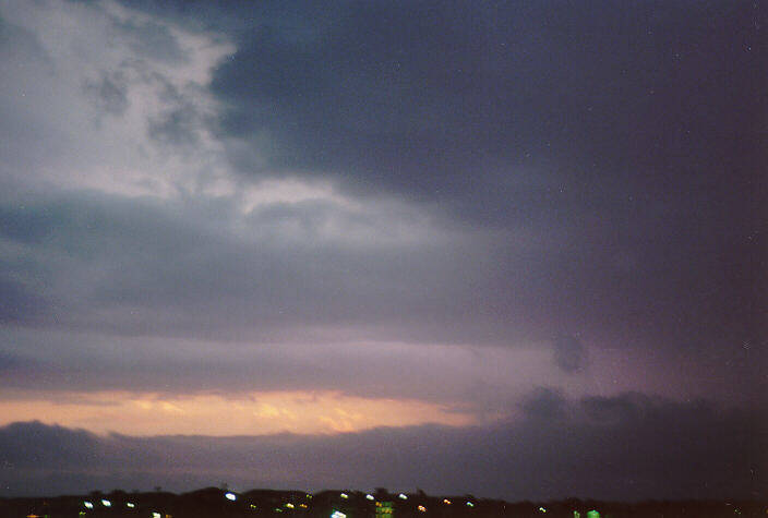 cumulonimbus thunderstorm_base : Coogee, NSW   6 January 1990