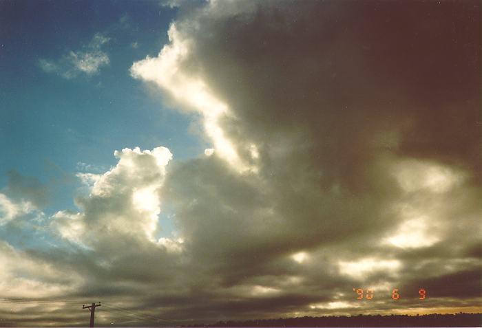 stratus stratus_cloud : Schofields, NSW   9 June 1990