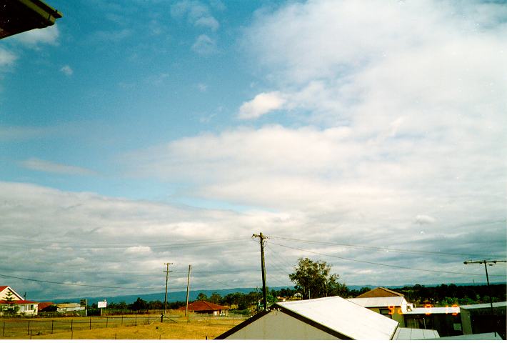 stratocumulus stratocumulus_cloud : Schofields, NSW   19 September 1992