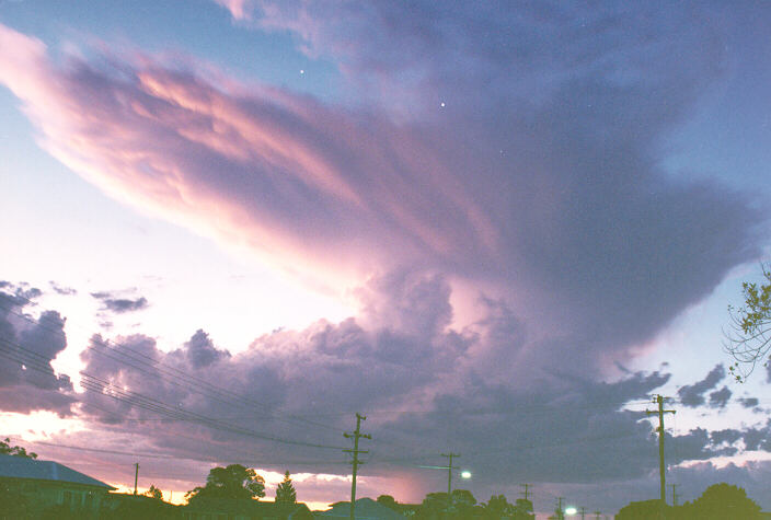 thunderstorm cumulonimbus_incus : Ballina, NSW   28 December 1992