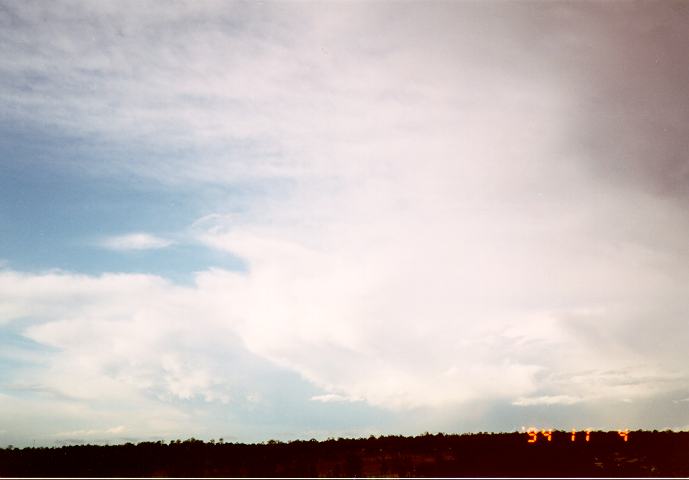 thunderstorm cumulonimbus_incus : Schofields, NSW   4 November 1994
