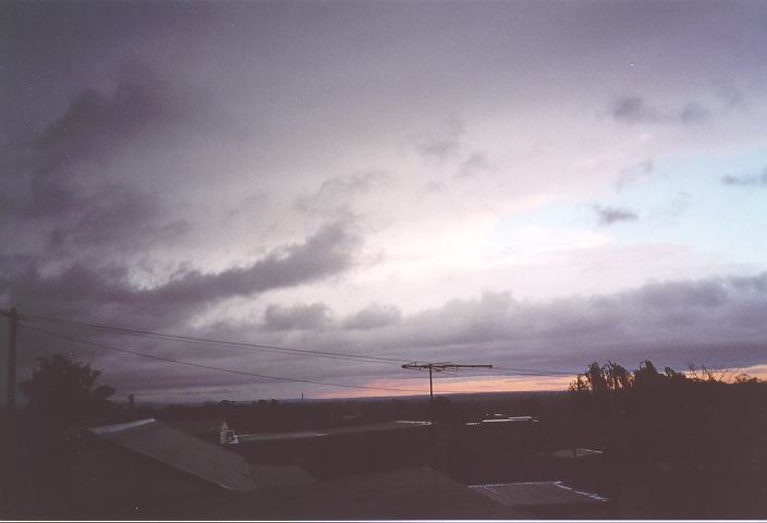 stratus stratus_cloud : Schofields, NSW   25 September 1995