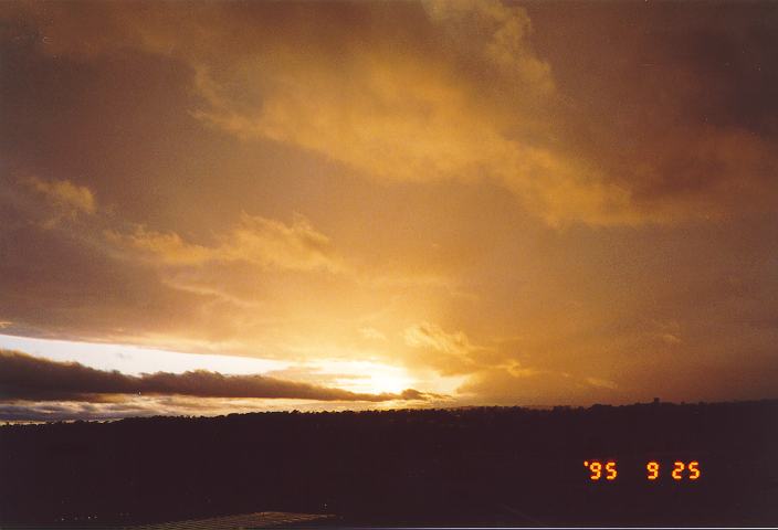 nimbostratus nimbostratus_cloud : Schofields, NSW   25 September 1995
