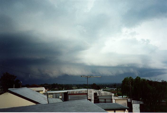 shelfcloud shelf_cloud : Schofields, NSW   19 January 1996