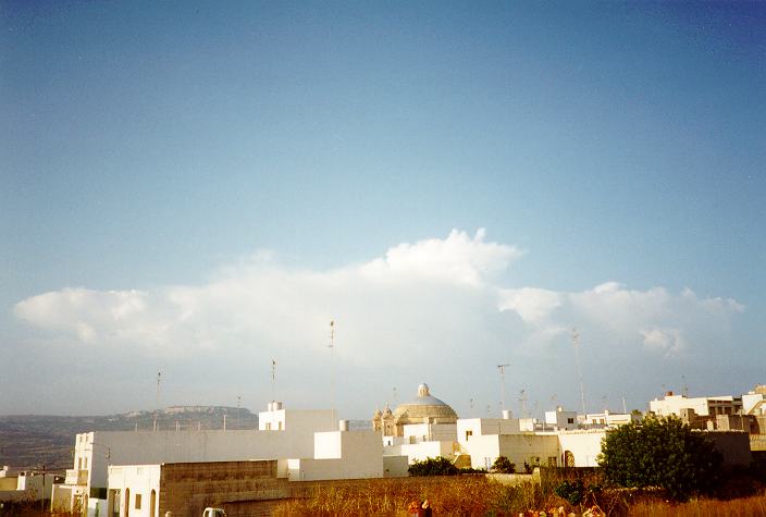 thunderstorm cumulonimbus_incus : Malta   30 August 1996