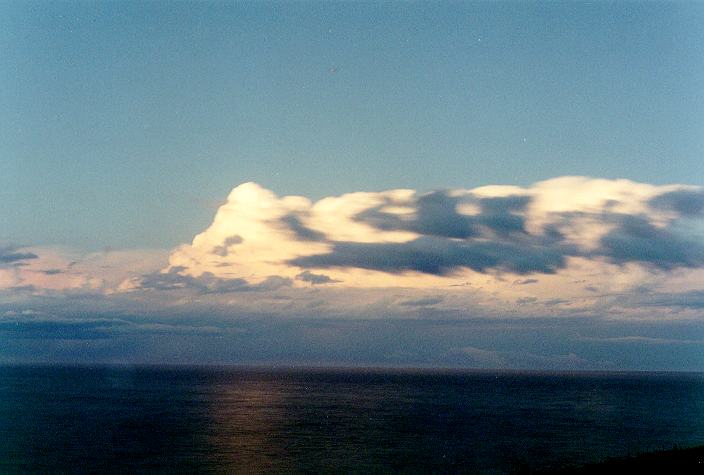 thunderstorm cumulonimbus_incus : Lennox Head, NSW   31 December 1996