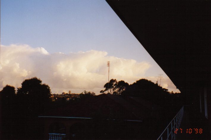 contributions received : Allambie, NSW<BR>Photo by Andrew Walsh   27 October 1998