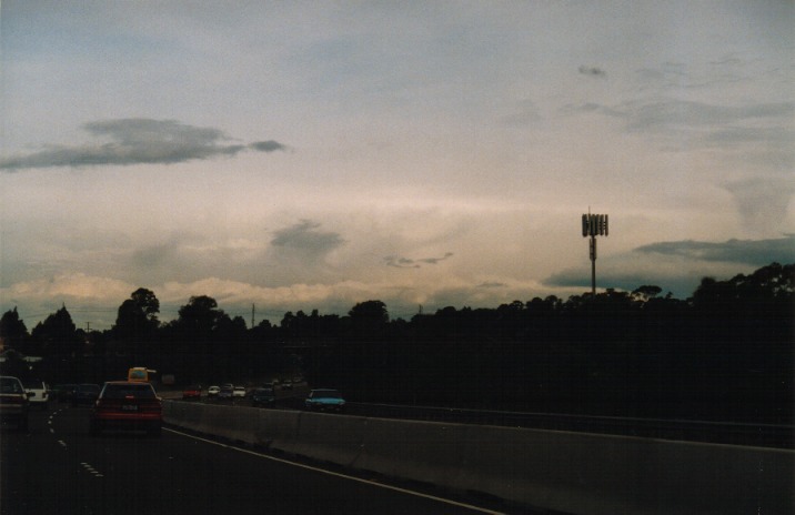 thunderstorm cumulonimbus_incus : M4 Freeway, NSW   6 November 1999