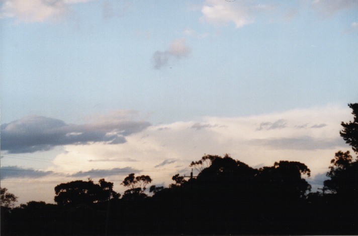 thunderstorm cumulonimbus_incus : Berowra, NSW   16 November 1999