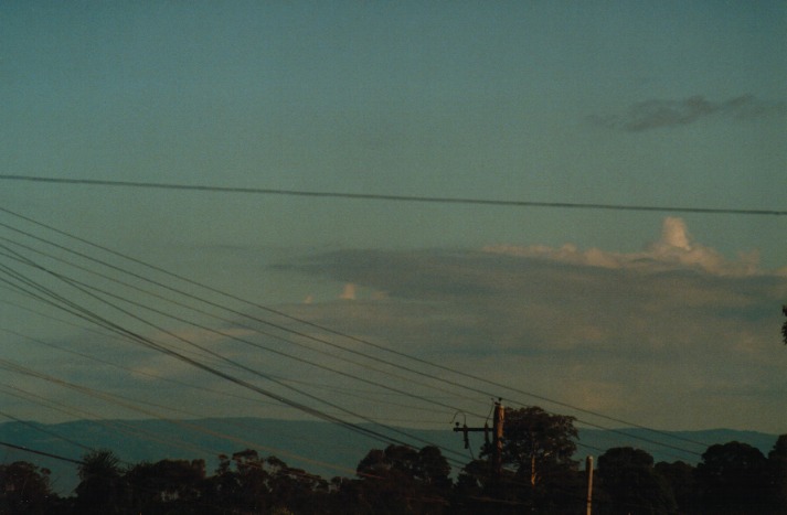 stratocumulus stratocumulus_cloud : Schofields, NSW   19 April 2000