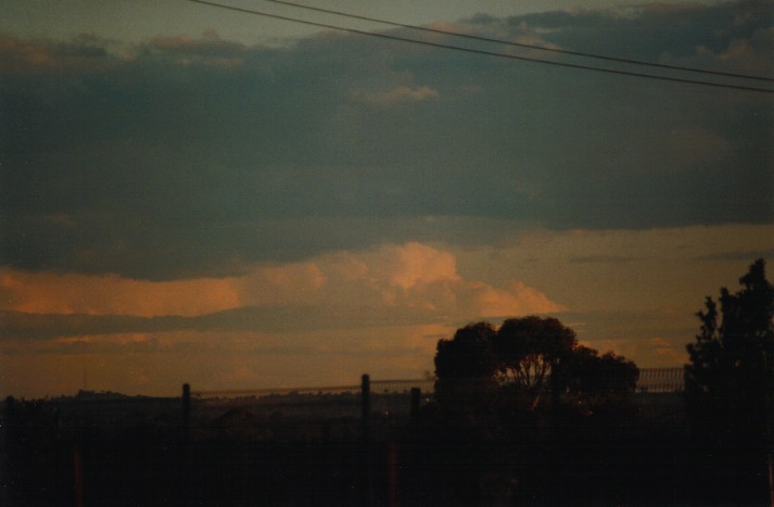 thunderstorm cumulonimbus_incus : Schofields, NSW   21 April 2000