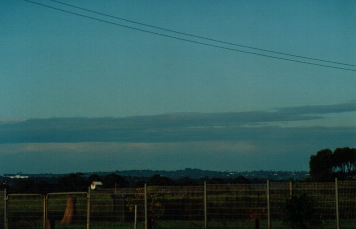 stratocumulus lenticularis : Schofields, NSW   6 May 2000
