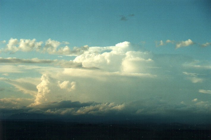 thunderstorm cumulonimbus_incus : McLeans Ridges, NSW   25 October 2000