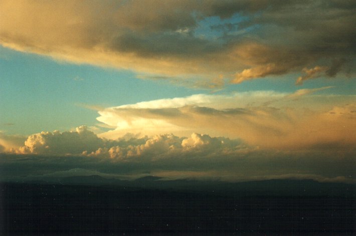 cumulonimbus supercell_thunderstorm : McLeans Ridges, NSW   4 November 2000