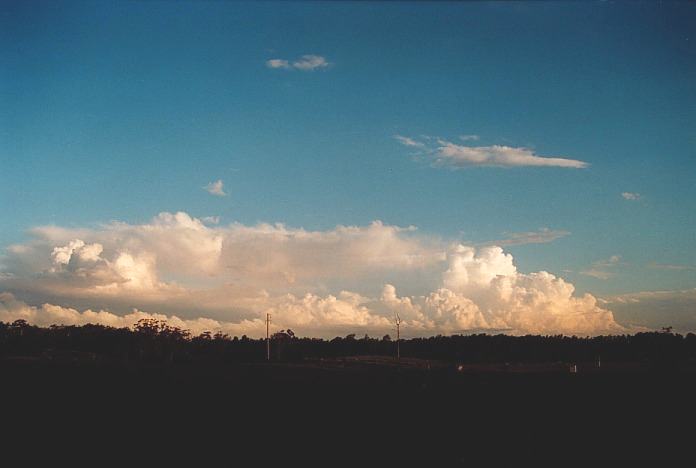 thunderstorm cumulonimbus_incus : near Port Macquarie, NSW   5 November 2000