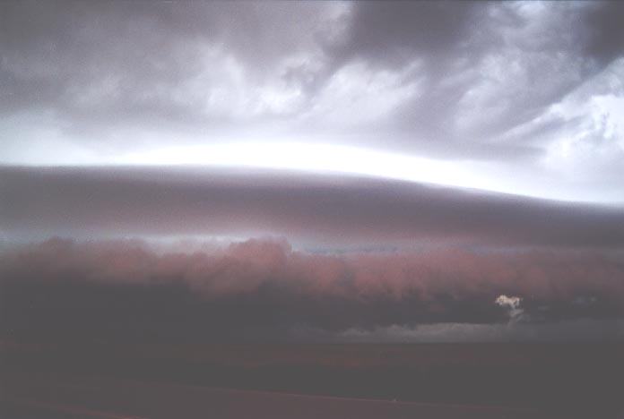 cumulonimbus thunderstorm_base : E of Woodward, Oklahoma, USA   27 May 2001