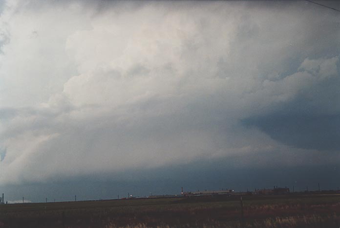 updraft thunderstorm_updrafts : Amarillo, Texas, USA   29 May 2001