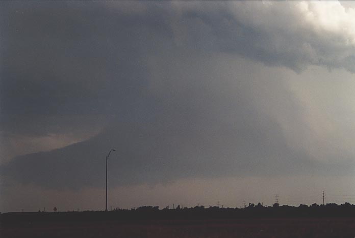 cumulonimbus supercell_thunderstorm : Amarillo, Texas, USA   29 May 2001