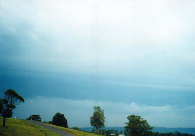 shelfcloud shelf_cloud : McLeans Ridges, NSW   25 November 2001