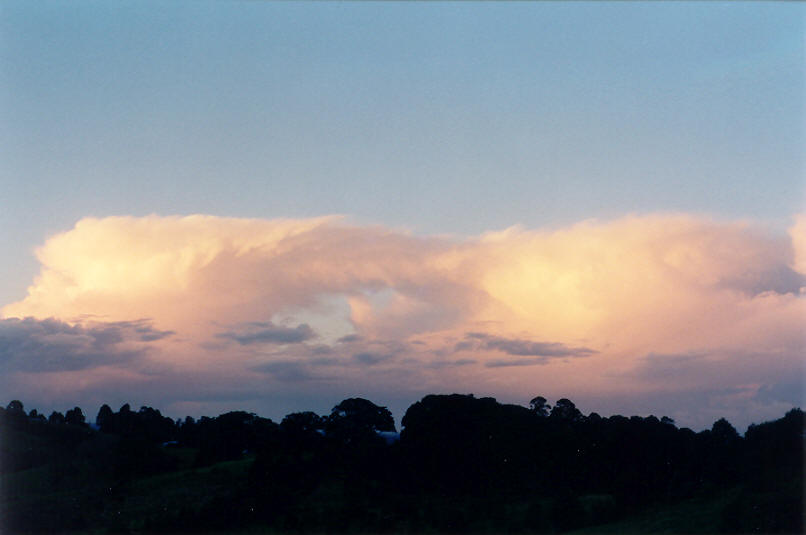 thunderstorm cumulonimbus_incus : McLeans Ridges, NSW   18 June 2002