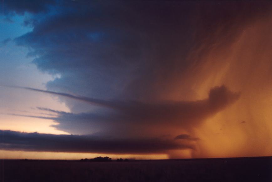 wallcloud thunderstorm_wall_cloud : near Levelland, Texas, USA   3 June 2003
