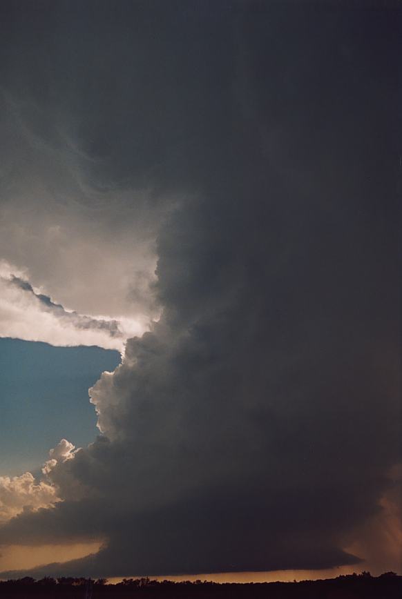 updraft thunderstorm_updrafts : near Newcastle, Texas, USA   12 June 2003