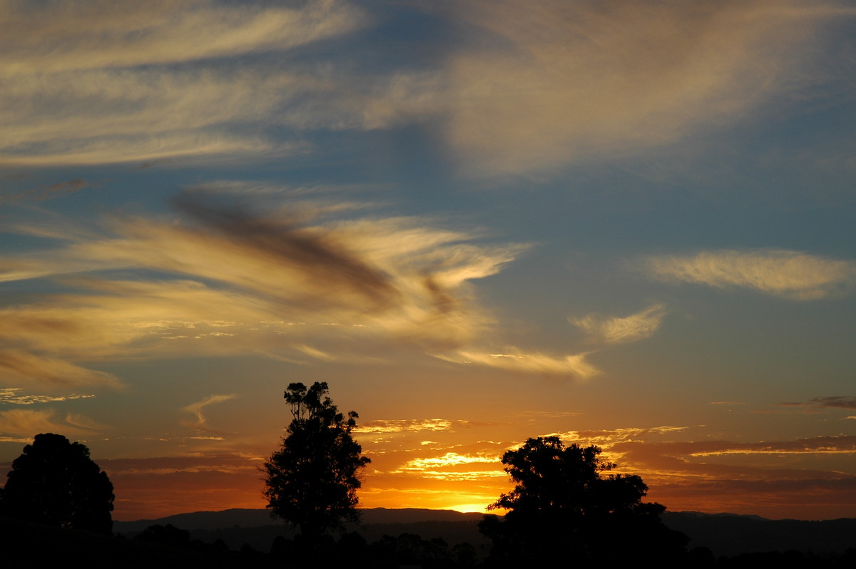 sunset sunset_pictures : McLeans Ridges, NSW   9 July 2004