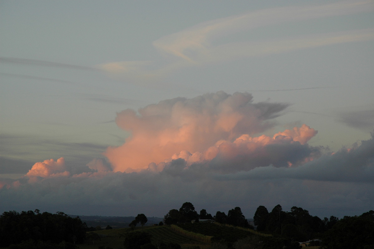 thunderstorm cumulonimbus_incus : McLeans Ridges, NSW   22 July 2004