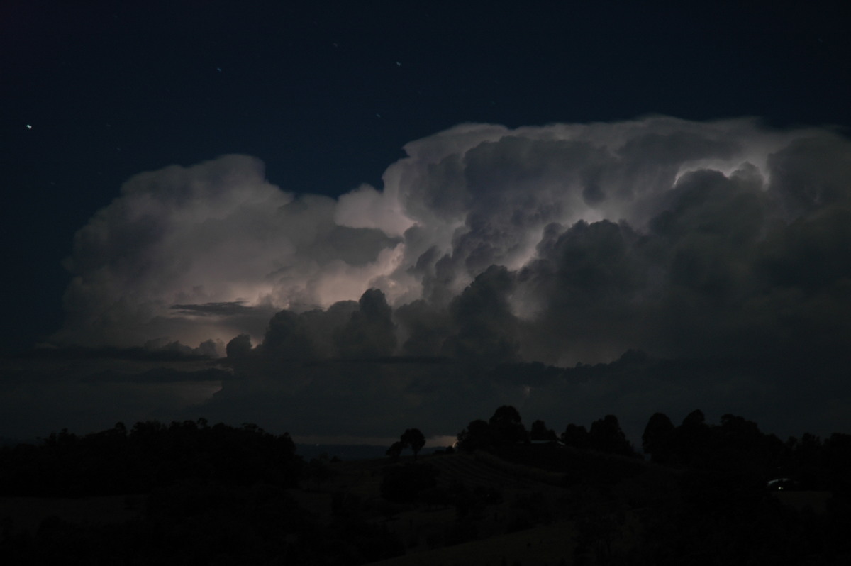lightning lightning_bolts : McLeans Ridges, NSW   29 July 2004