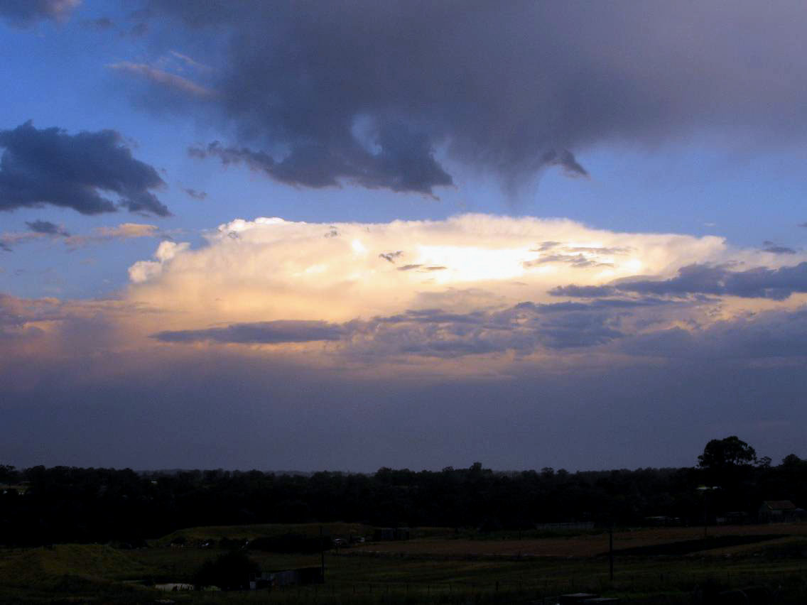 thunderstorm cumulonimbus_incus : Schofields, NSW   14 January 2005