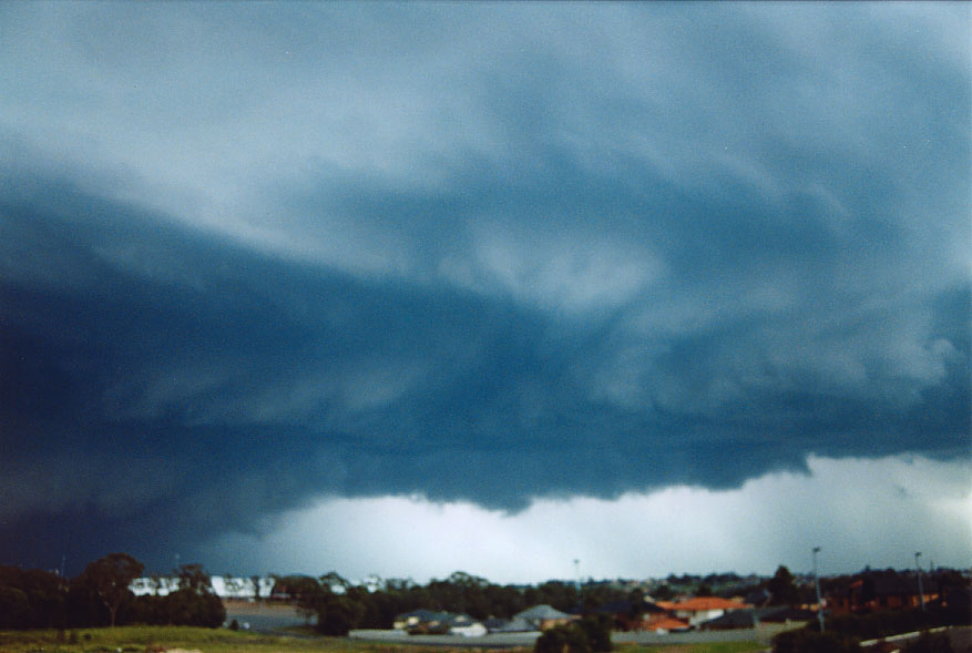 shelfcloud shelf_cloud : Parklea, NSW   2 February 2005