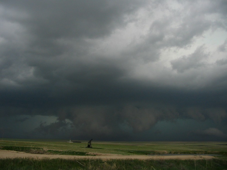 cumulonimbus supercell_thunderstorm : near Lindon, Colorado, USA   2 June 2005