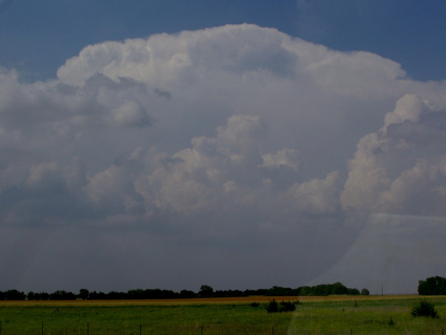cumulonimbus supercell_thunderstorm : McPherson, Kansas, USA   4 June 2005