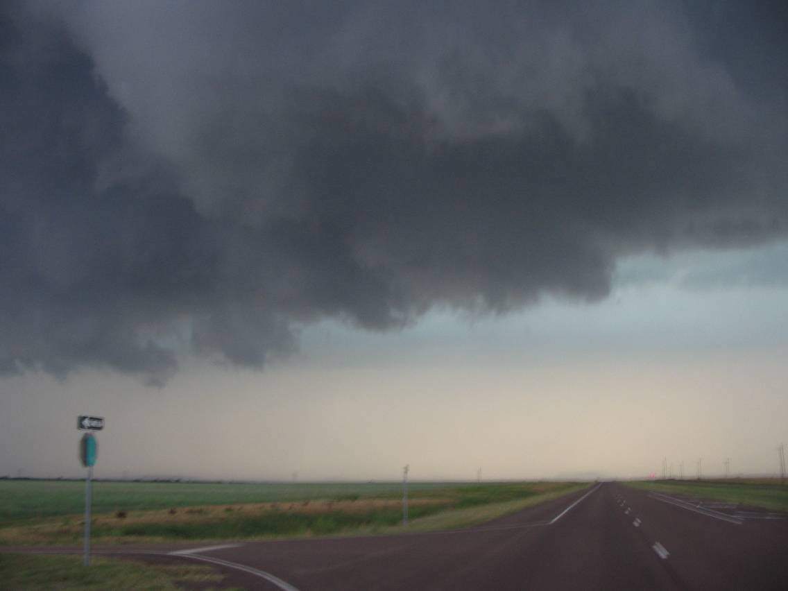 cumulonimbus thunderstorm_base : near Snyder, Oklahoma, USA   5 June 2005