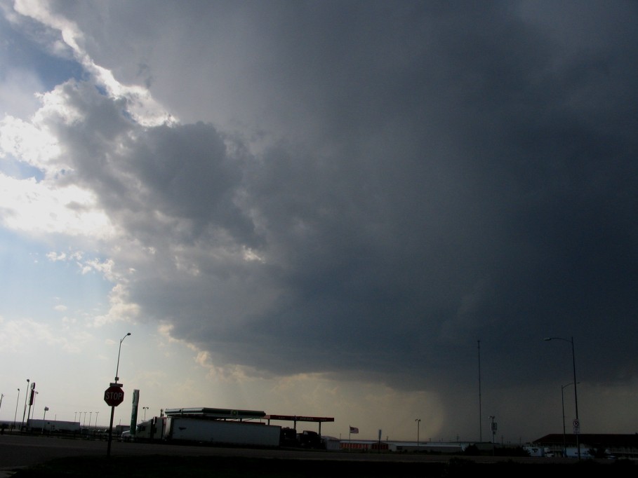 cumulonimbus supercell_thunderstorm : Colby, Kansas, USA   6 June 2005