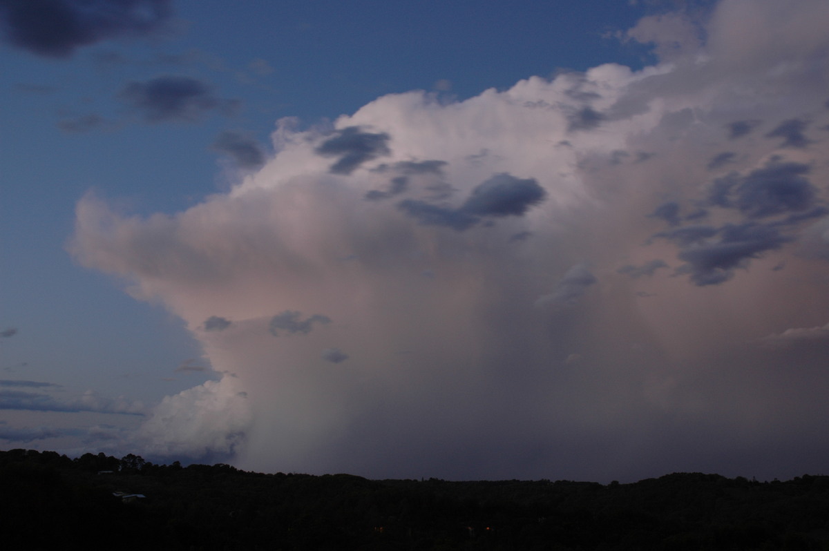 thunderstorm cumulonimbus_incus : Cumbalum, NSW   4 September 2005