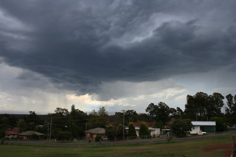 cumulonimbus thunderstorm_base : Riverstone, NSW   22 October 2005
