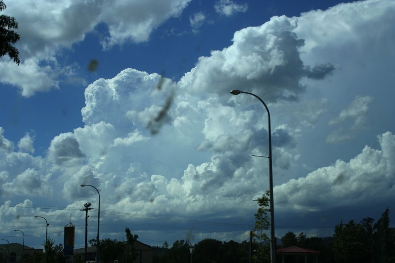 thunderstorm cumulonimbus_incus : Tamworth, NSW   27 October 2005