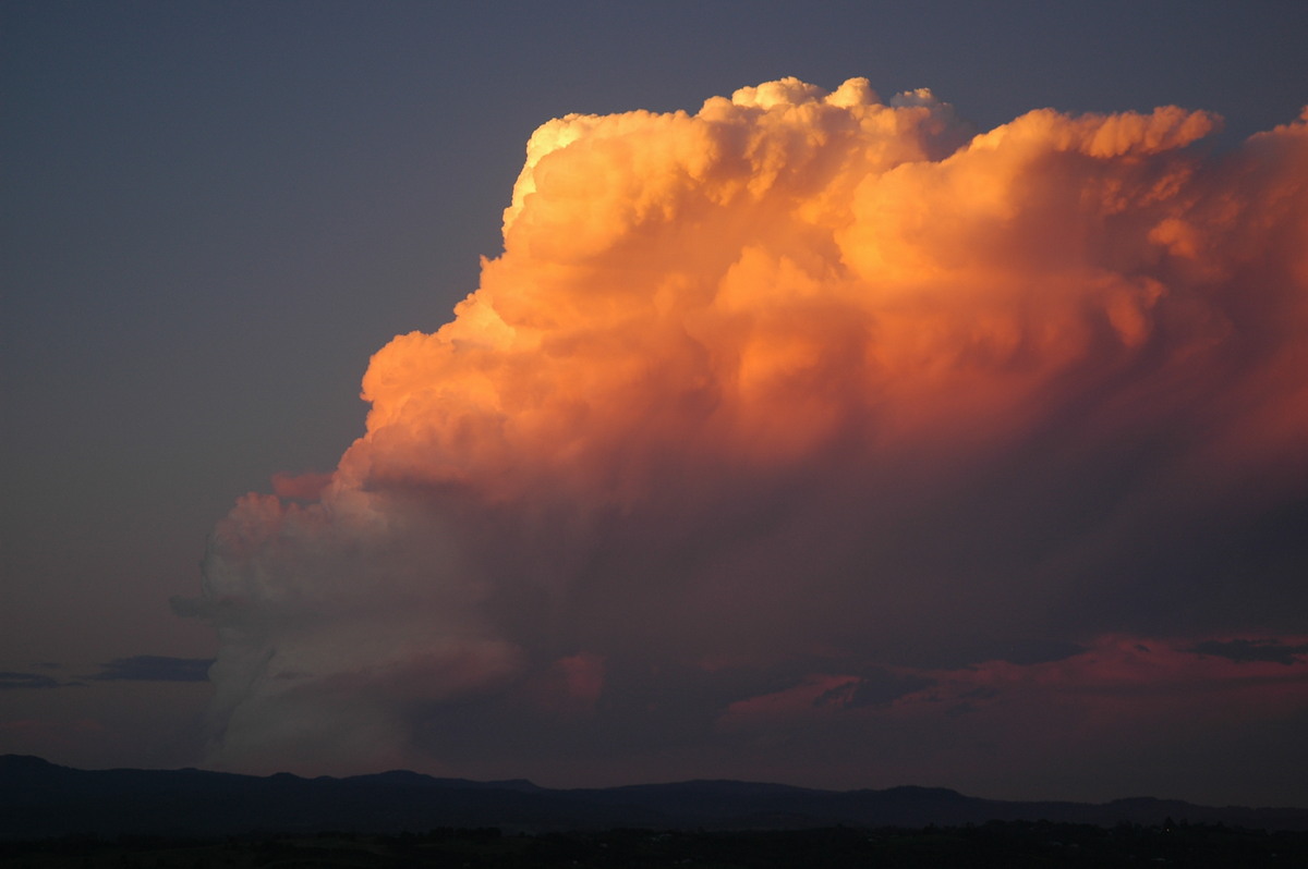 cumulonimbus supercell_thunderstorm : McLeans Ridges, NSW   17 December 2005