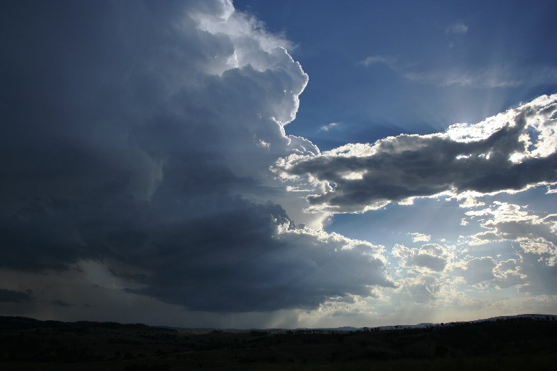 thunderstorm cumulonimbus_incus : near Merriman, Qld   26 December 2005
