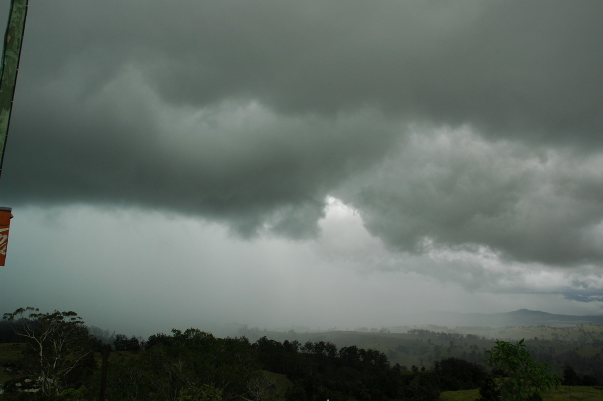 cumulonimbus thunderstorm_base : Mallanganee NSW   6 January 2006