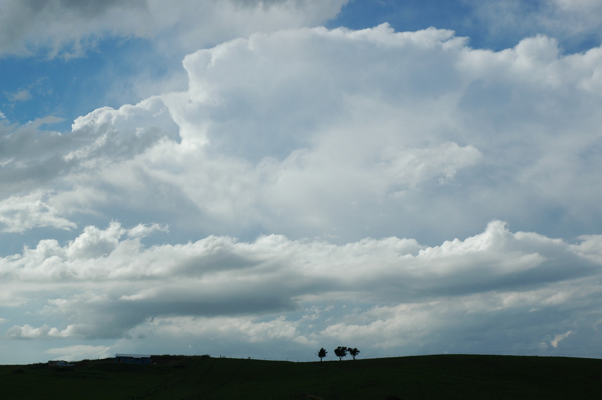 thunderstorm cumulonimbus_incus : near Kyogle, NSW   21 April 2006