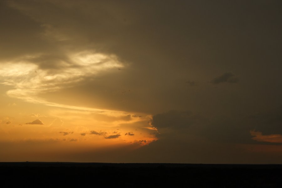 thunderstorm cumulonimbus_incus : Del Rio, Texas, USA   14 May 2006