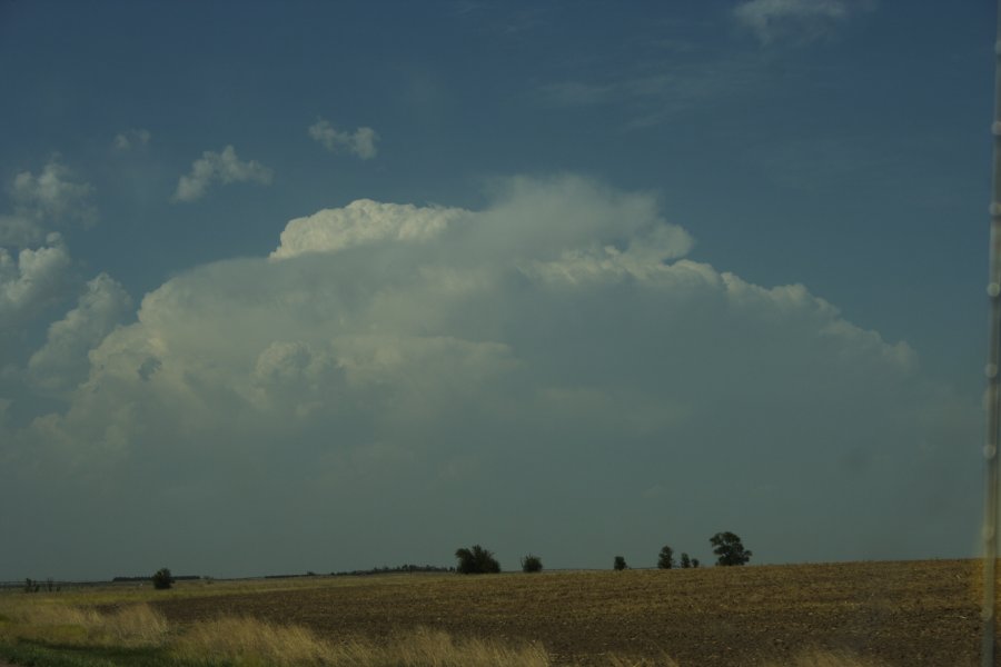 thunderstorm cumulonimbus_incus : SW of Hoxie, Kansas, USA   26 May 2006