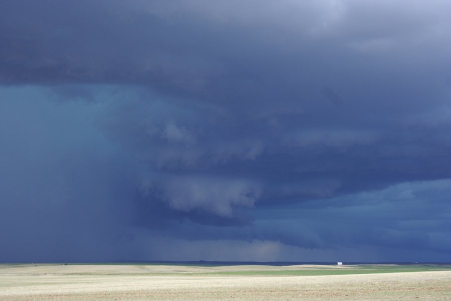 wallcloud thunderstorm_wall_cloud : E of Limon, Colorado, USA   31 May 2006