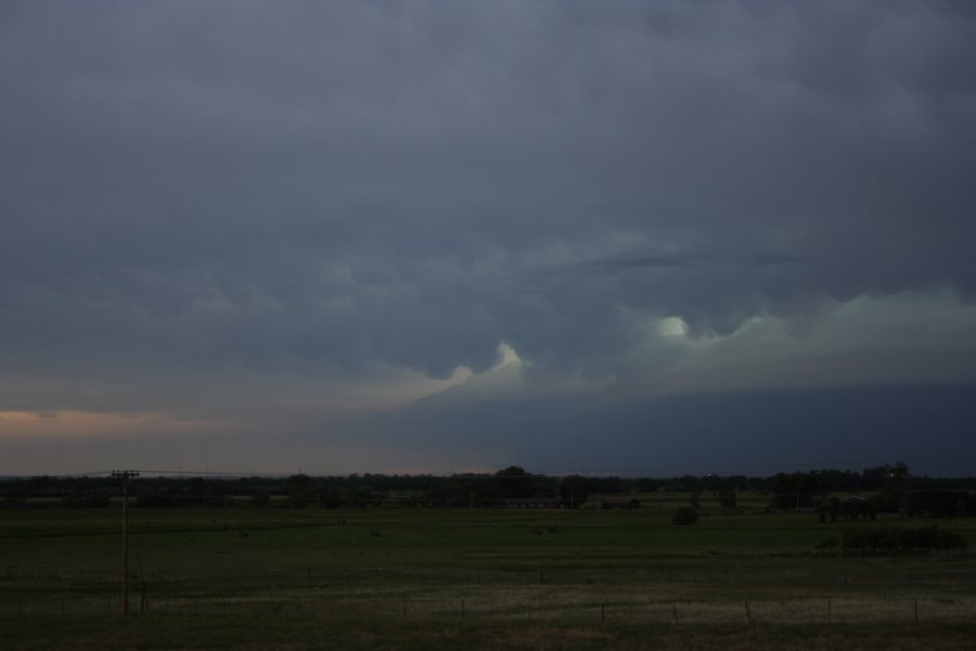 cumulonimbus supercell_thunderstorm : SE of Authur, Nebraska, USA   10 June 2006