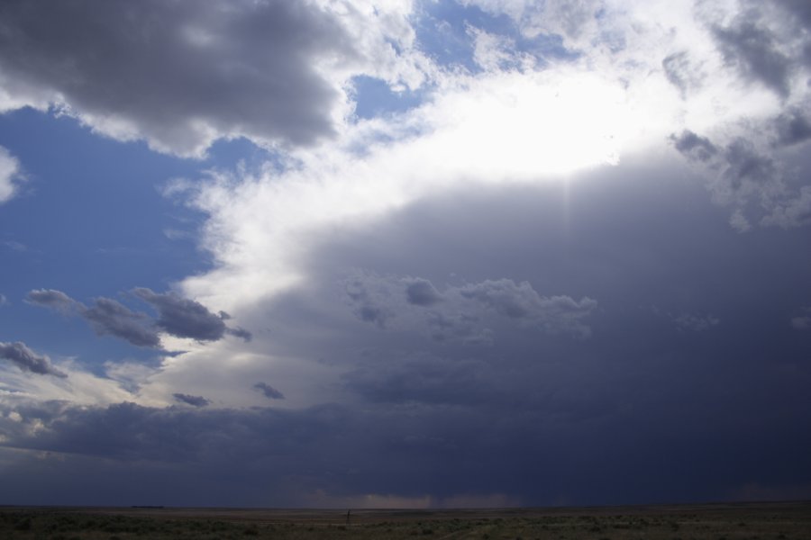 thunderstorm cumulonimbus_incus : S of Fort Morgan, Colorado, USA   11 June 2006