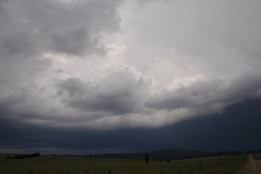 cumulonimbus supercell_thunderstorm : E of Guyra, NSW   27 November 2006