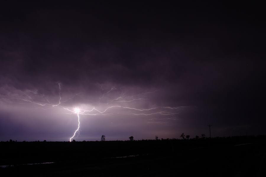 lightning lightning_bolts : 20km N of Goondiwindi, QLD   14 January 2007